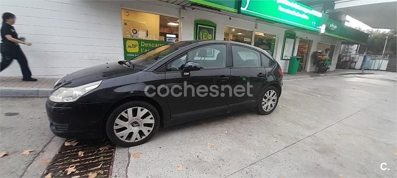 Negro Usado 2006 Citroën C4 Exclusive Berlina | 3300 € (Precio justo) - Imagen 1/4