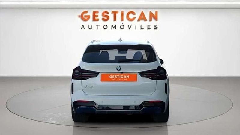 Usado BMW iX3 M Sport 210 kW (286 CV) 2023 Blanco SUV