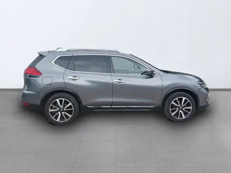 Usado Nissan X-Trail Tekna 130 CV (95 kW) 2018 Gris SUV