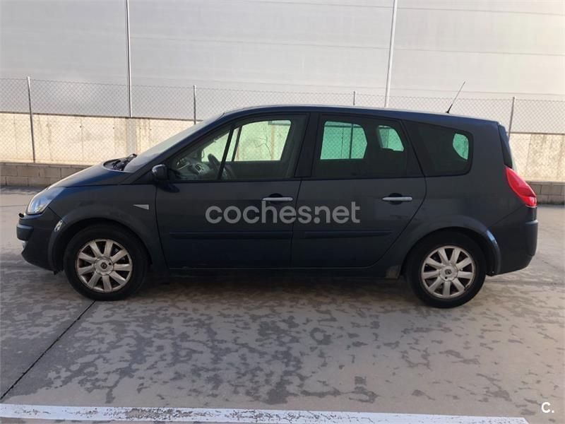 Usado Renault Grand Scénic II Dynamique 130 CV (95 kW) 2008 Azul Monovolumen