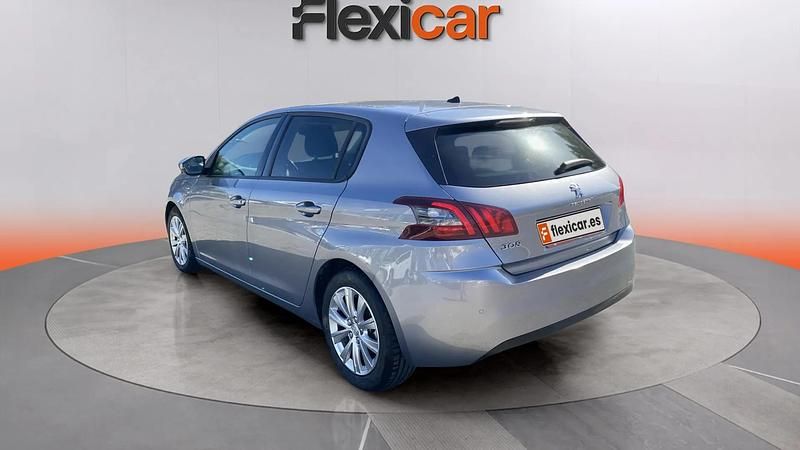 Usado Peugeot 308 Active 131 CV (96 kW) 2020 Gris Utilitario