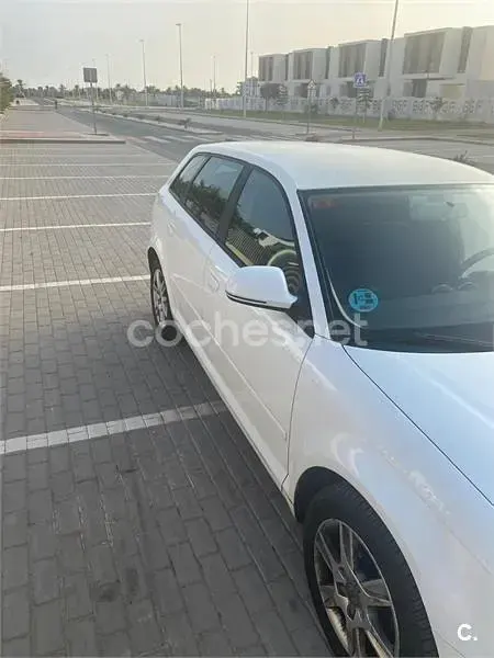 Usado Audi A3 Attraction 125 CV (91 kW) 2010 Blanco Utilitario