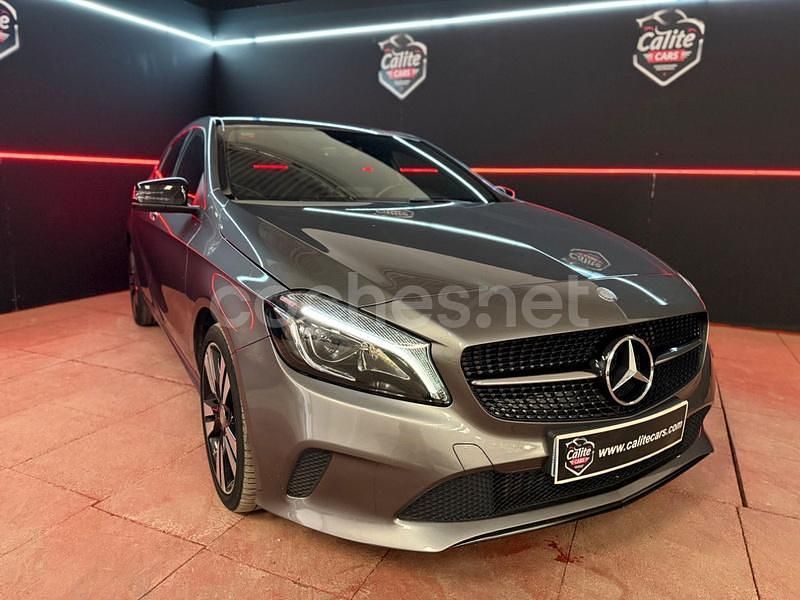 Gris / plata Usado 2016 Mercedes A200 Urban Berlina | 19.900 € (Precio justo) - Imagen 1/4