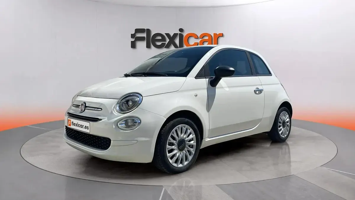 Usado Fiat 500 71 CV (52 kW) 2022 Blanco Berlina