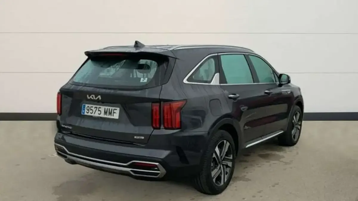 Używany Kia Sorento 265 KM (194 kW) 2023 Szary SUV