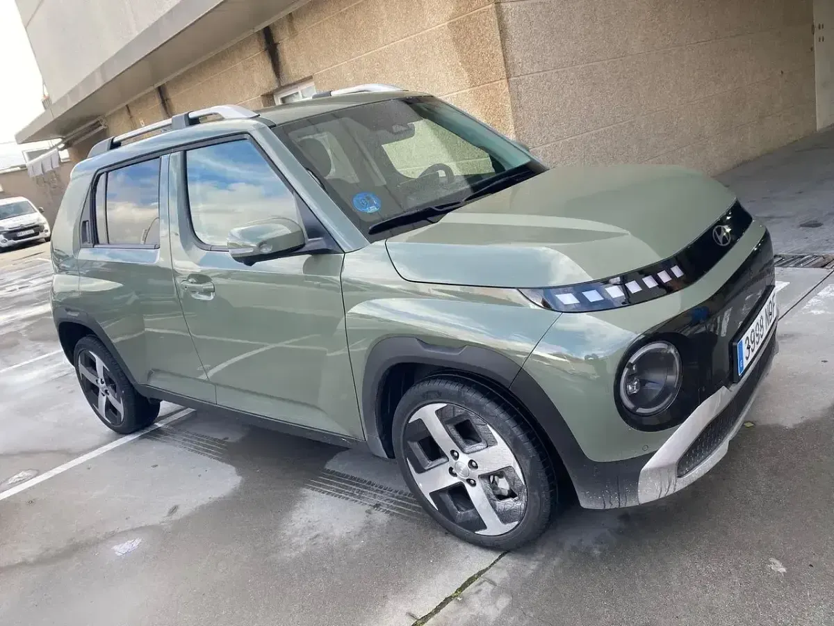 Usado Hyundai Inster 85 kW (116 CV) 2025 Verde Utilitario