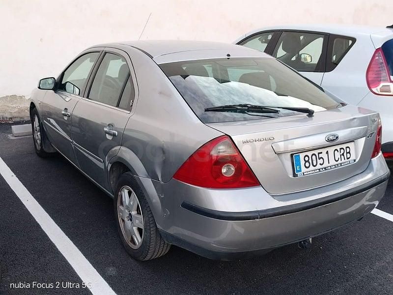 Gris / plata Usado 2004 Ford Mondeo Ghia Berlina | 2300 € (Precio justo) - Imagen 1/4