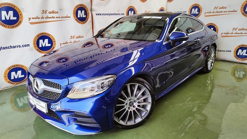 Usado Mercedes C300 245 CV (180 kW) 2019 Azul Coupe