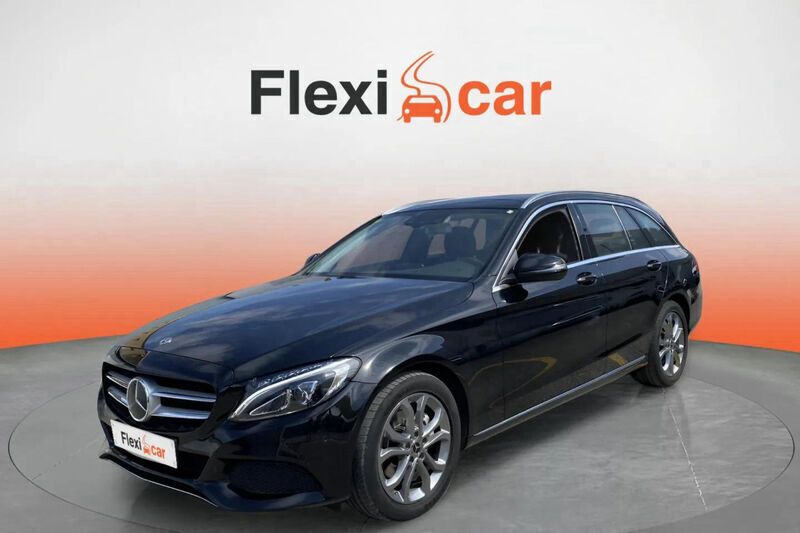 Usado Mercedes C200 150 CV (110 kW) 2018 Negro Familiar
