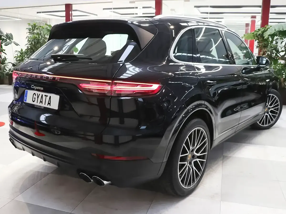 Occasion Porsche Cayenne 462 PK (339 kW) 2020 Zwart SUV