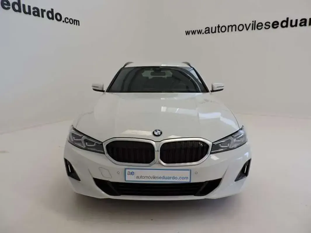 Usado BMW 320 190 CV (139 kW) 2022 Blanco Familiar