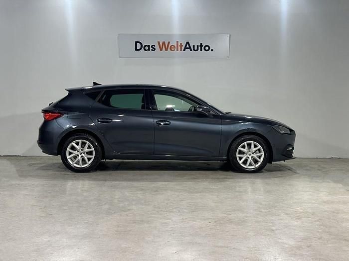 Usado Seat Leon Style 116 CV (85 kW) 2025 Gris