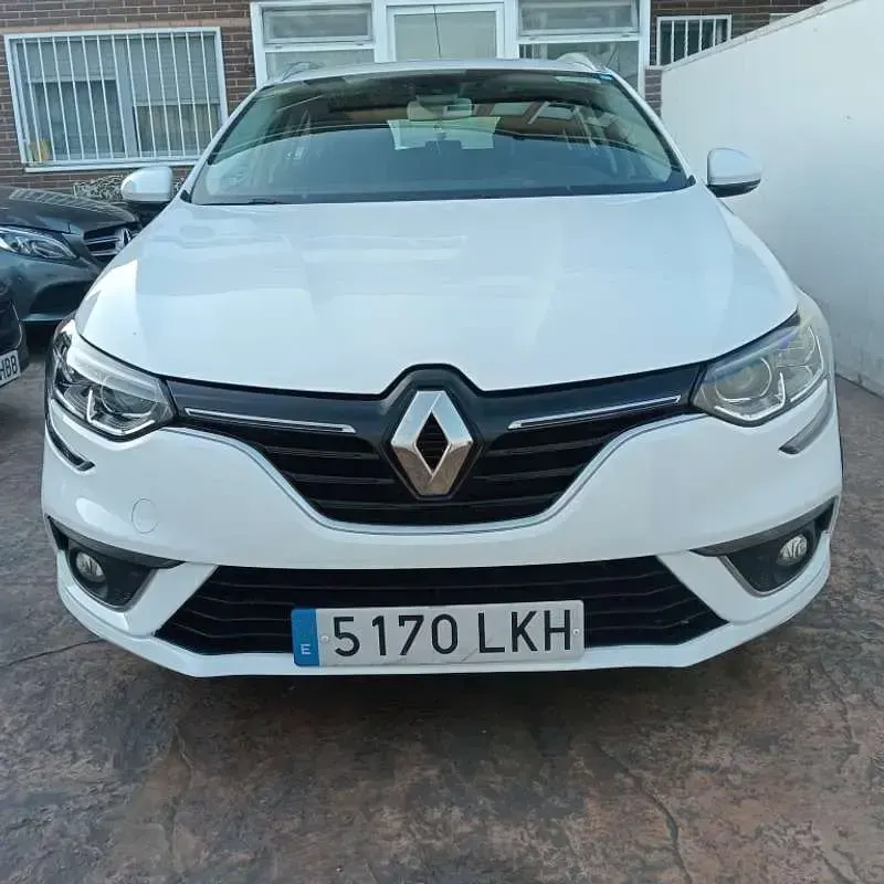 Käytetty Renault Mégane Business 116 HP (85 kW) 2020 Valkoinen Viistoperä