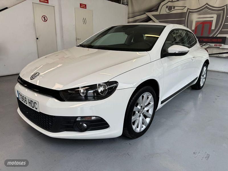 Blanco Usado 2011 VW Scirocco Coupe | 12.490 € (Precio justo) - Imagen 1/4
