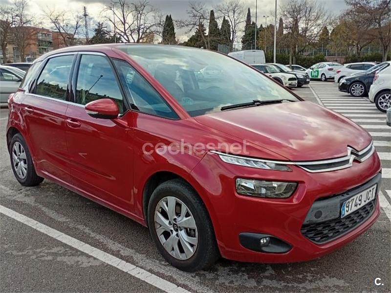 Usado Citroën C4 Picasso Attraction 130 CV (95 kW) 2015 Granate Monovolumen