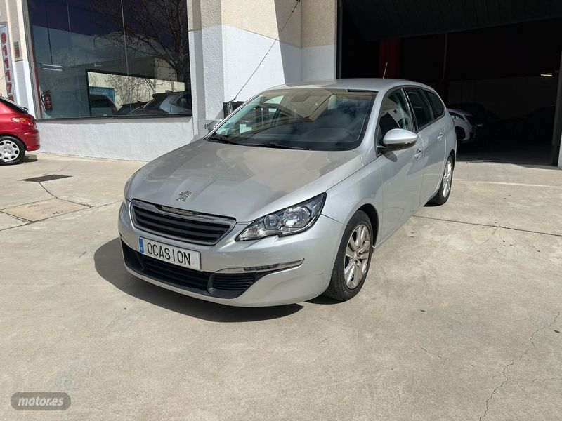 Gris Usado 2016 Peugeot 308 Familiar | 8497 € (Buen precio) - Imagen 1/4