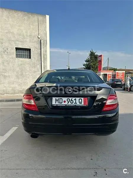 Usado Mercedes C220 Elegance 170 CV (125 kW) 2008 Negro Berlina