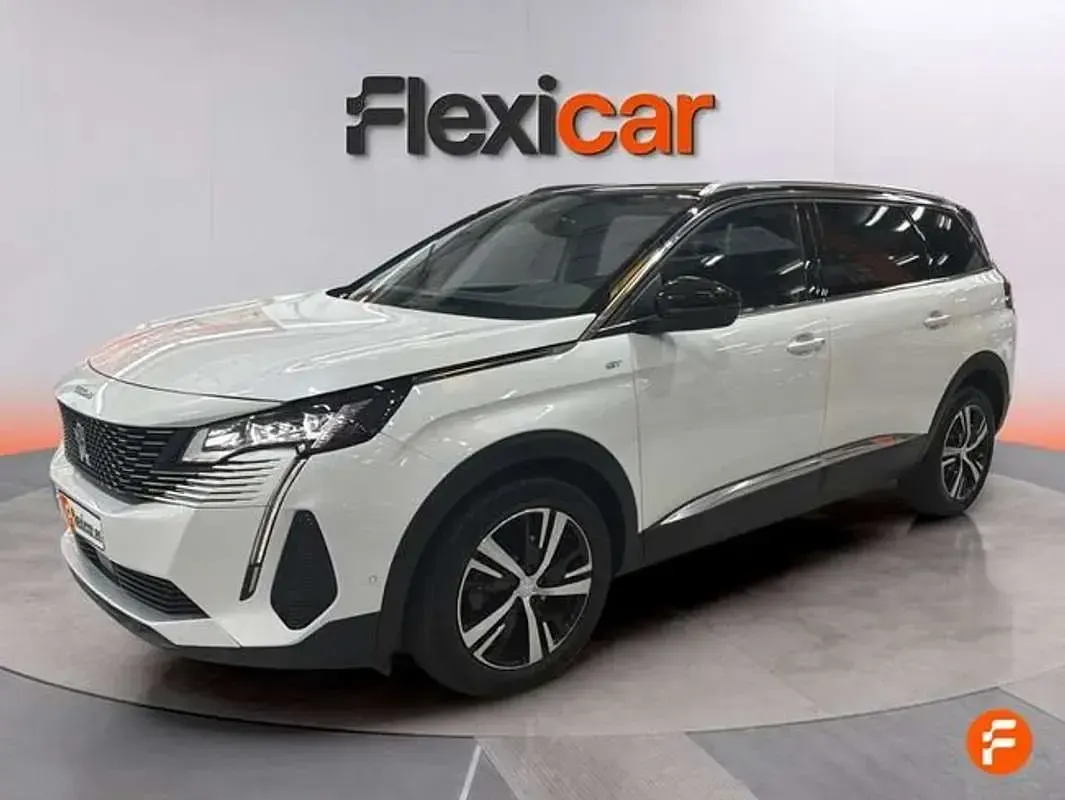 Usado Peugeot 5008 Active 131 CV (96 kW) 2023 Gris SUV