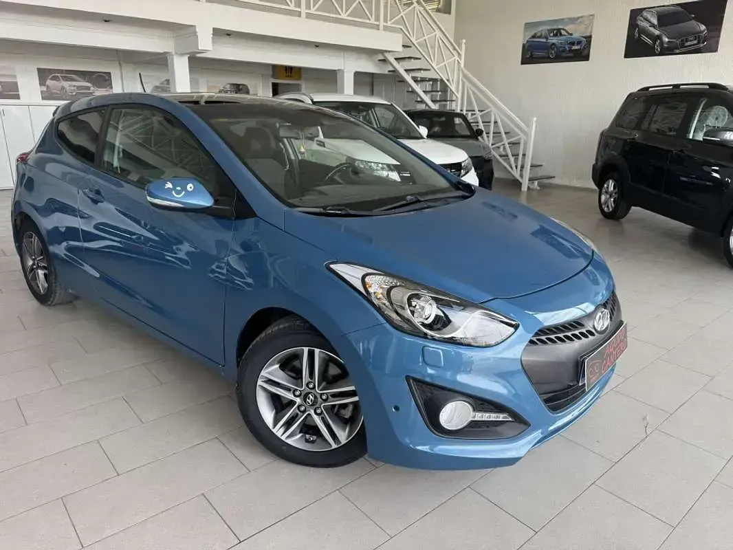 Usado Hyundai i30 Sport 128 CV (94 kW) 2014 Azul Utilitario