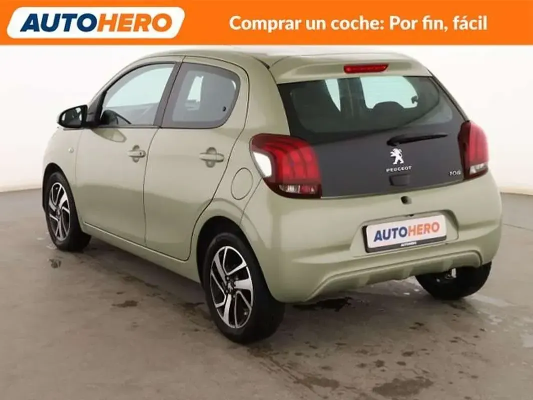 Usado Peugeot 108 Allure 72 CV (52 kW) 2022 Verde Berlina