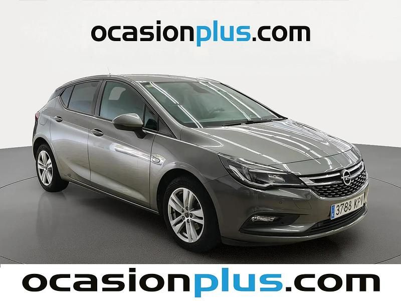 Używany Opel Astra Selective 125 KM (91 kW) 2018 Szary Sedan/Limuzyna