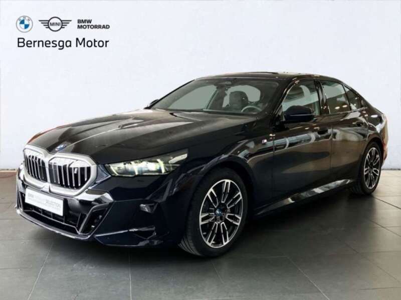 Negro Usado 2024 BMW i5 Shadowline Berlina | 51.900 € (Buen precio) - Imagen 1/4