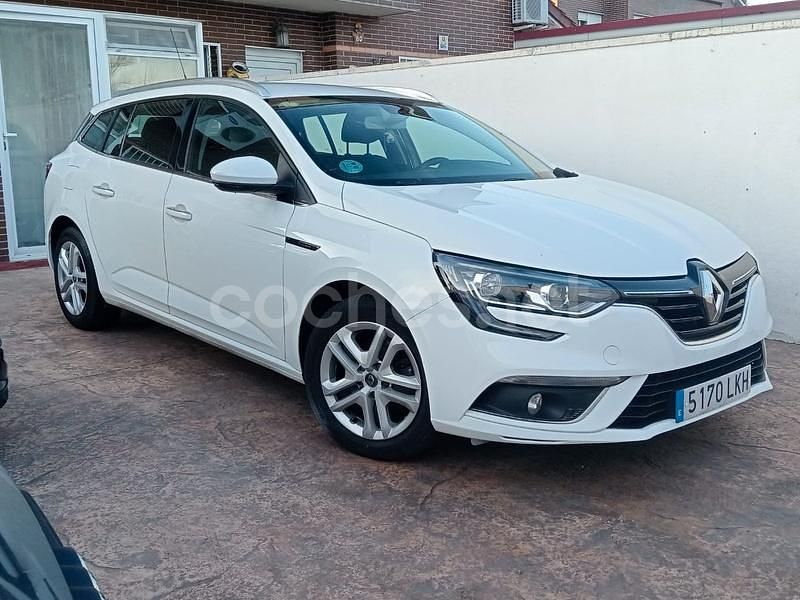Usado Renault Mégane GrandTour Business 115 CV (84 kW) 2020 Blanco Familiar