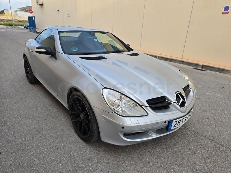 Usado Mercedes SLK200 163 CV (119 kW) 2006 Gris / plata Descapotable