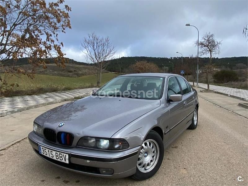 Usado BMW 525 163 CV (119 kW) 2000 Gris / plata Berlina