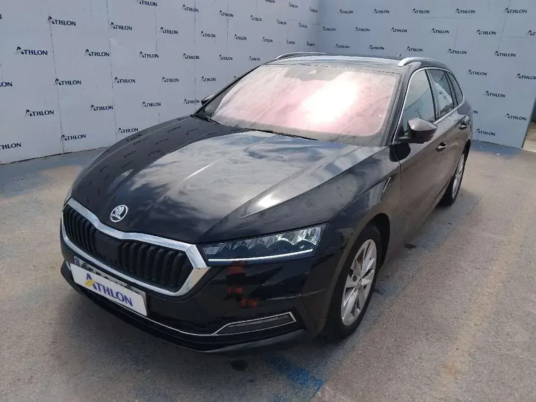 Occasion Skoda Octavia Selection 150 ch (110 kW) 2023 Noir Break