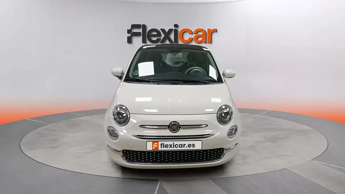 Usado Fiat 500 Dolcevita 71 CV (52 kW) 2023 Blanco Berlina