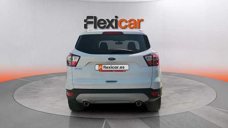 Używany Ford Kuga Trend+ 120 KM (88 kW) 2019 Biały SUV