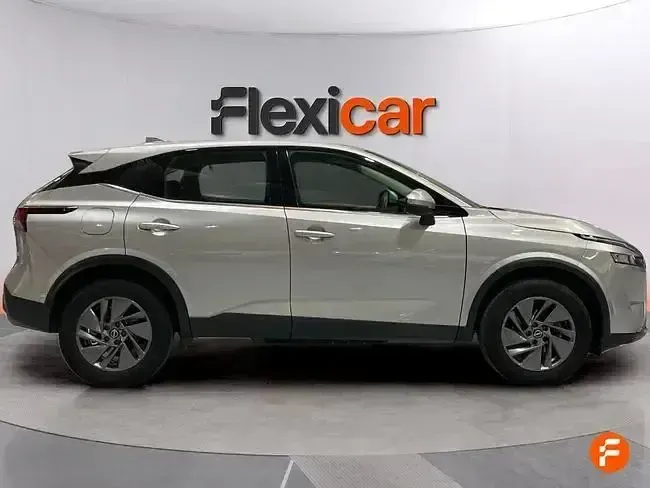 Usado Nissan Qashqai Acenta 158 CV (116 kW) 2023 Gris SUV