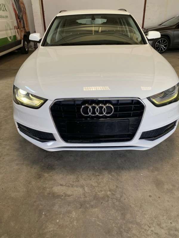 Blanco Usado 2015 Audi A4 S-Line Berlina | 14.900 € (Caro) - Imagen 1/4