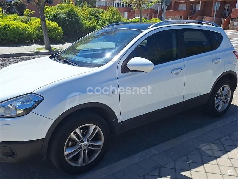 Usado Nissan Qashqai Tekna 115 CV (84 kW) 2013 Blanco SUV