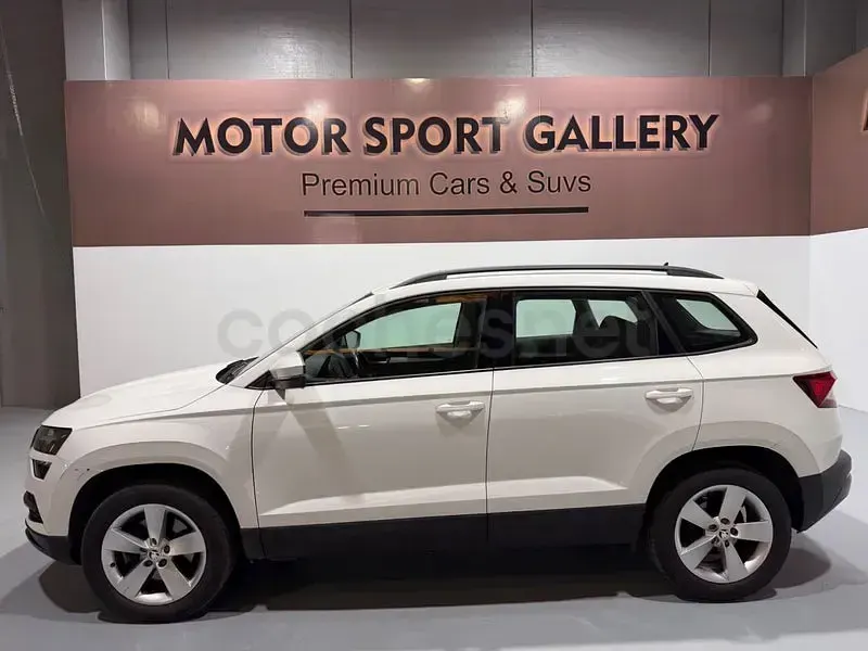 Usado Skoda Karoq Style 150 CV (110 kW) 2020 Blanco SUV