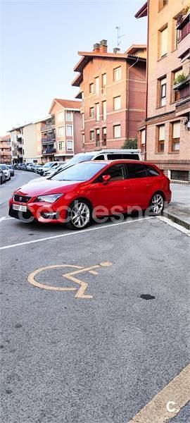 Usado Seat Leon ST FR 184 CV (135 kW) 2015 Rojo Familiar