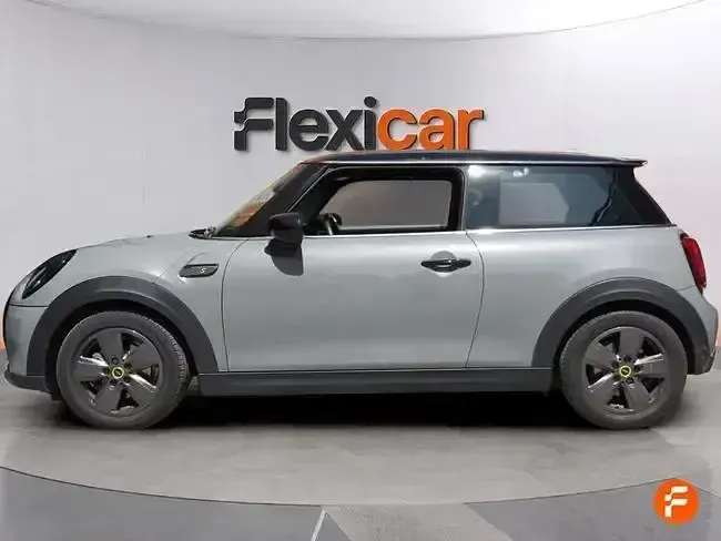 Usado Mini Cooper SE 135 kW (184 CV) 2022 Gris Utilitario