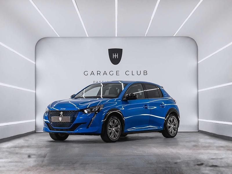 Usado Peugeot 208 Allure 100 kW (136 CV) 2023 Azul Utilitario