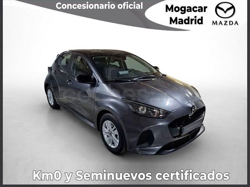 Usado Mazda 2 Center-Line 116 CV (85 kW) 2025 Gris / plata Utilitario