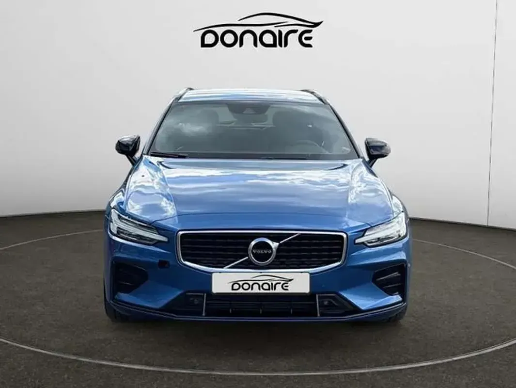 Käytetty Volvo V60 R-Design 190 HP (139 kW) 2020 Sininen Farmari