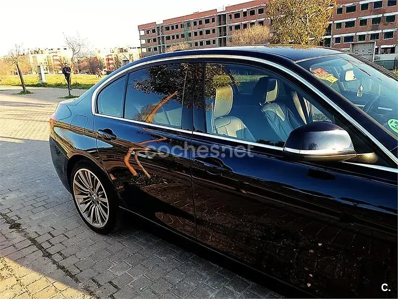 Usado BMW 325 Luxury Line 224 CV (164 kW) 2015 Azul Berlina