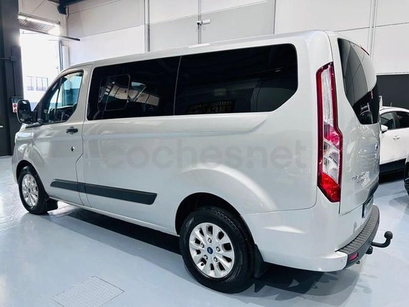 Usado Ford Transit Custom Nugget 150 CV (110 kW) 2023 Gris / plata Monovolumen