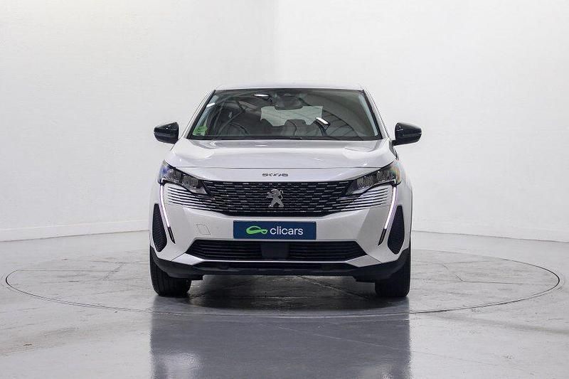 Usado Peugeot 5008 Allure 130 CV (95 kW) 2022 Blanco SUV
