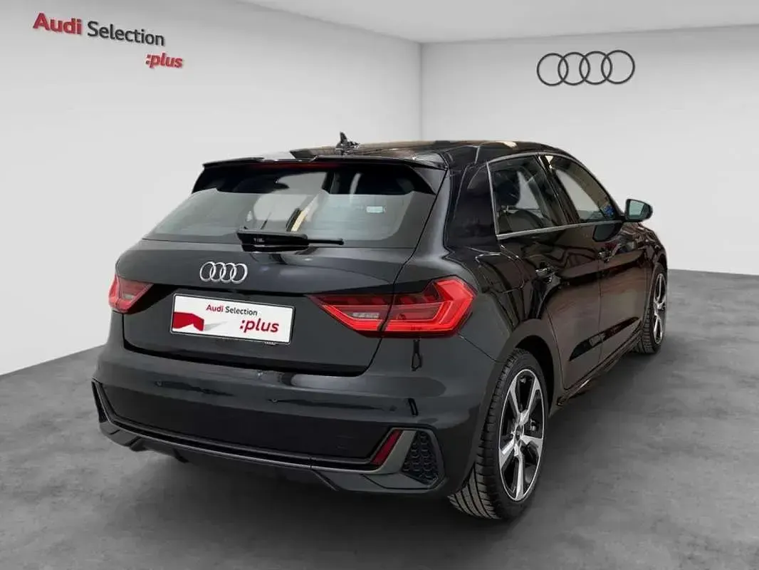 Usado Audi A1 Sportback Black Edition 110 CV (80 kW) 2022 Negro Utilitario