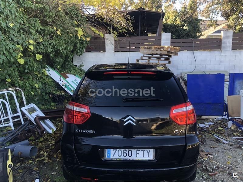 Usado Citroën Grand C4 Picasso Business Class 120 CV (88 kW) 2008 Negro Monovolumen