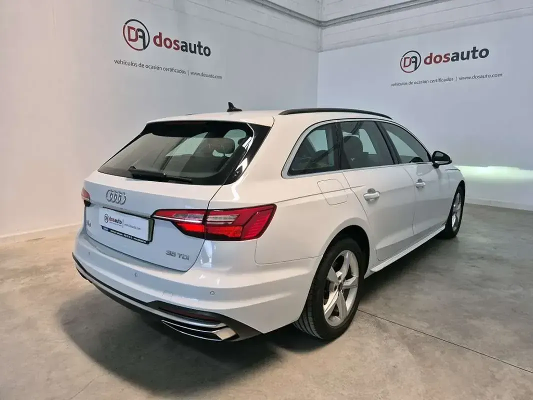 Usado Audi A4 Advanced Plus 136 CV (100 kW) 2022 Blanco Familiar