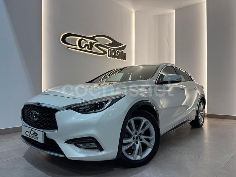 Blanco Usado 2018 Infiniti Q30 Premium Berlina | 13.999 € (Un poco caro) - Imagen 1/4