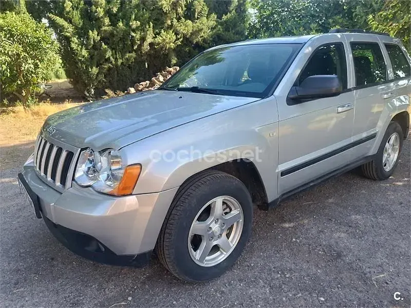 Usado Jeep Grand Cherokee Laredo 218 CV (160 kW) 2009 Gris / plata SUV
