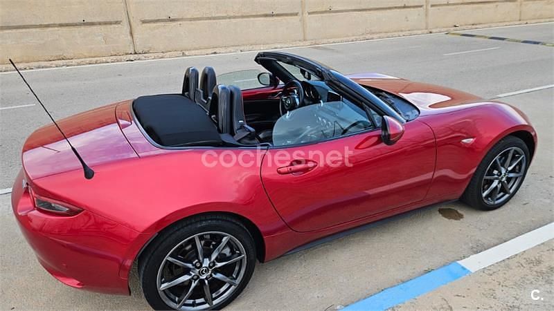 Usado Mazda MX5 Inclusive 160 CV (117 kW) 2017 Rojo Descapotable